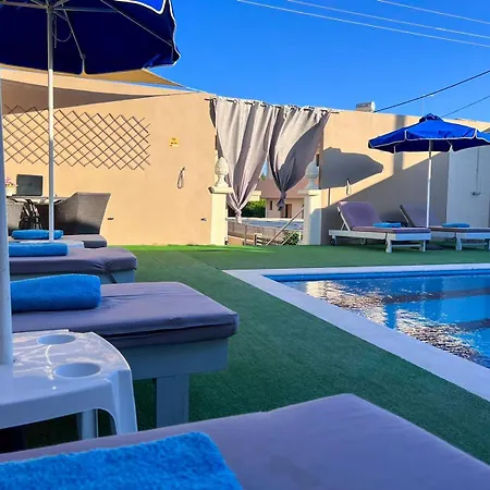 Nektarina فيلة *